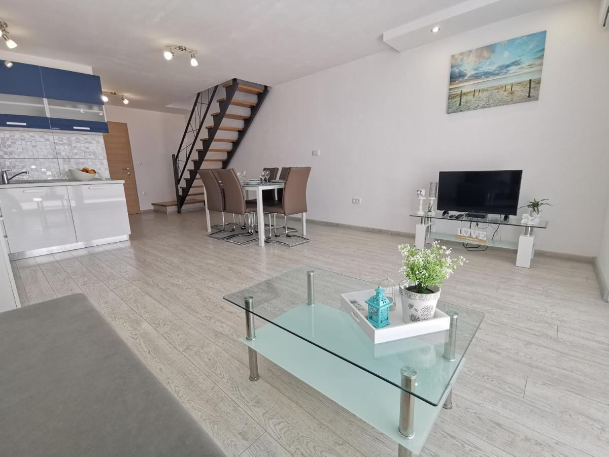 Apartments Rita Nemira Omiš Kültér fotó